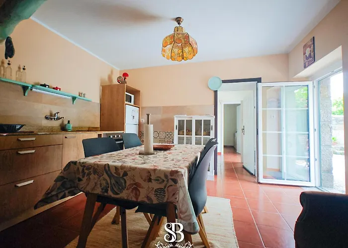 Дом отдыха Casa Rustica Com Piscina Privada - Perto Do Porto